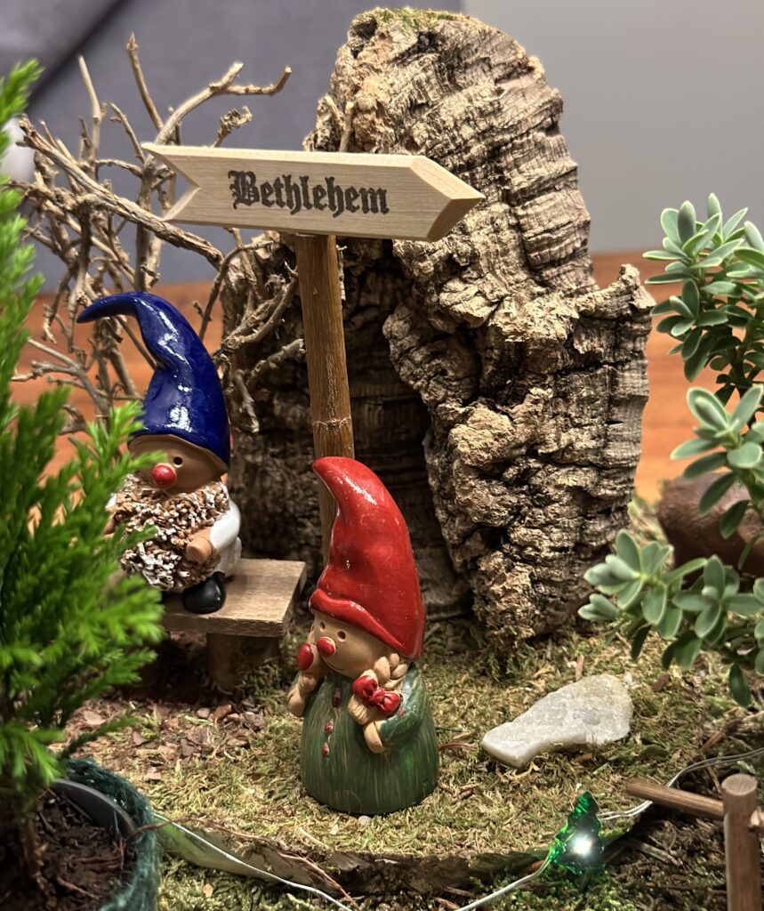 Advent im Atelier. Wenn draußen der Advent näher rückt, wird es im Atelier des Herzhauses besonders kreativ.